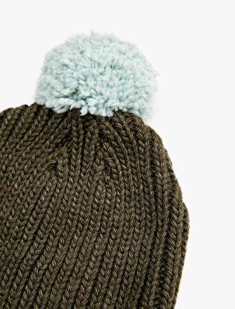 Ponpon Detaylı Bere