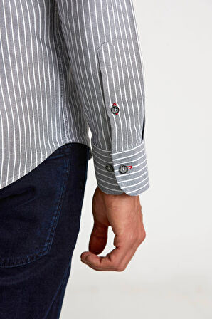 Bisse Modern Fit Düğmeli Yaka Çizgili Siyah Spor Erkek Gömlek GMCZG1622300205_D99