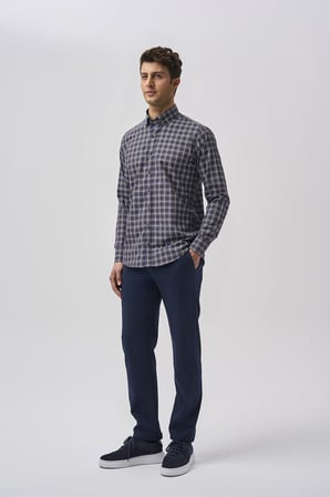 Bisse Bisse Studio Erkek Regular Fit Uzun Kollu Cepsiz Gömlek Lacivert BSGMEKS252046_E39