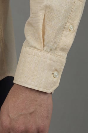 Bisse Erkek Regular Fit Uzun Kol Keten Paşa Yaka Cepsiz Sarı Gömlek BSGMKTN25326_D17