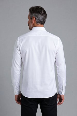 Bisse Beyaz Regular Fit Pamuk Cepsiz Klasik Uzun Yaka Gömlek GMKLS252190_D01