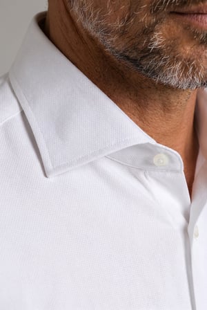Bisse Beyaz Regular Fit Cepsiz Klasik Uzun İtalyan Yaka Gömlek GMKLS252181_D01