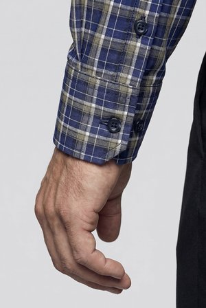 Bisse Lacivert Regular Fit Cepsiz Uzun Yaka Gömlek GMEKS261056_39