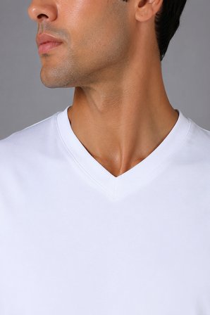 Bisse Beyaz V Yaka Basic T-shirt TS26Y26101_D01