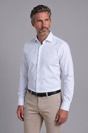 Bisse Beyaz Uzun Kol Yaka Cepsi̇z Gömlek GMNAN262014_01