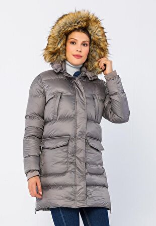 Kadın Regular Fit Astarlı Çok Cepli Kapuşonu Çıkan Rahat Mont
