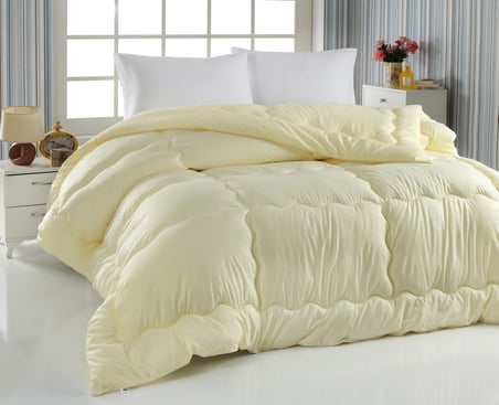 Komfort Home Çift Kişilik Biyeli Ultra Lüx Yorgan 195x215 CM