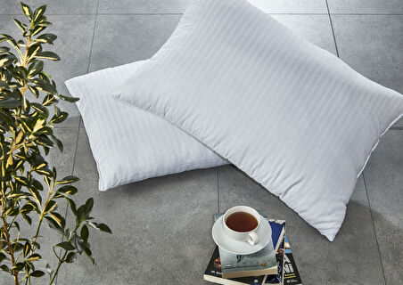 Komfort Home Çizgili Pamuk Saten Yastık 800Gr (1 Adet)
