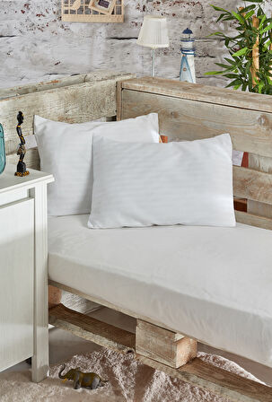 Komfort Home Bebek Çizgili Pamuk Saten Yastık Kılıfı 35x45 Cm (1 Adet)