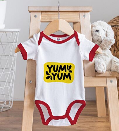 BK Kids Yum Yum Tasarımlı Kırmızı Bebek Body Zıbın ve Mama Önlüğü Hediye Seti-1
