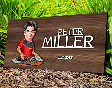 BK Gift Kişiye Özel Erkek Dj Karikatürlü Kabartma Tasarım Antik Ceviz Ahşap Tabela-1, Dekoratif Tabela, Rustik Ev Dekorasyonu, Duvar Dekoru