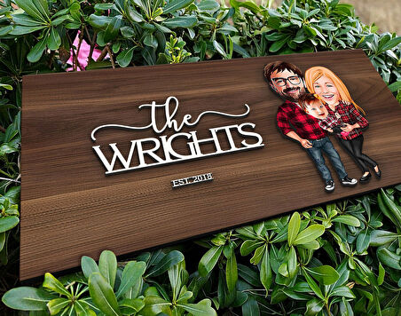 BK Gift Kişiye Özel Aile Karikatürlü Kabartma Tasarım Antik Ceviz Ahşap Tabela-2, Dekoratif Tabela, Rustik Ev Dekorasyonu