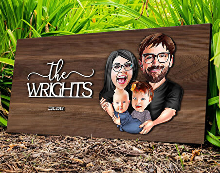 BK Gift Kişiye Özel 4lü Aile Karikatürlü Kabartma Tasarım Antik Ceviz Ahşap Tabela-2, Dekoratif Tabela, Rustik Ev Dekorasyonu