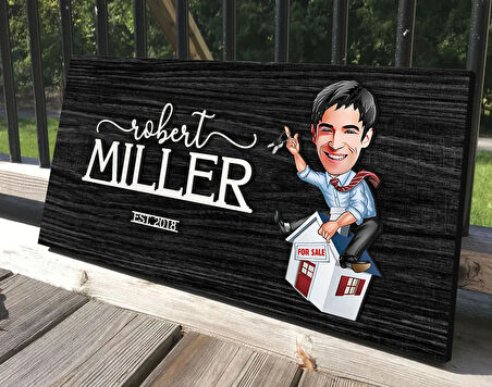 BK Gift Kişiye Özel Erkek Emlakçı Karikatürlü Kabartma Tasarım Antik Siyah (Ebony) Ahşap Tabela-1, Dekoratif Tabela, Rustik Ev Dekorasyonu, Duvar Dekoru