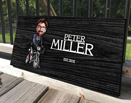 BK Gift Kişiye Özel Erkek Bisikletçi Karikatürlü Kabartma Tasarım Antik Siyah (Ebony) Ahşap Tabela-2, Dekoratif Tabela, Rustik Ev Dekorasyonu, Duvar Dekoru