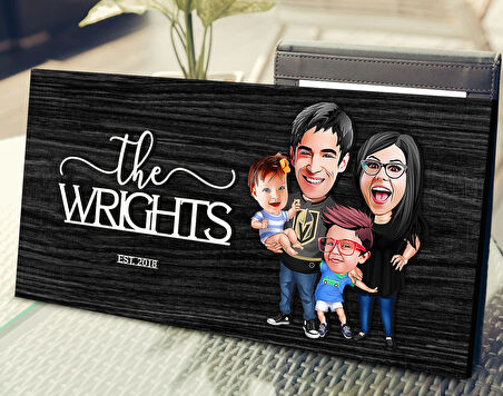 BK Gift Kişiye Özel 4'lü Aile Karikatürlü Kabartma Tasarım Antik Siyah (Ebony) Ahşap Tabela-1, Dekoratif Tabela, Rustik Ev Dekorasyonu, Duvar Dekoru