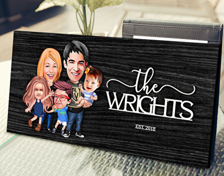 BK Gift Kişiye Özel 5'li Aile Karikatürlü Kabartma Tasarım Antik Siyah (Ebony) Ahşap Tabela-1, Dekoratif Tabela, Rustik Ev Dekorasyonu, Duvar Dekoru