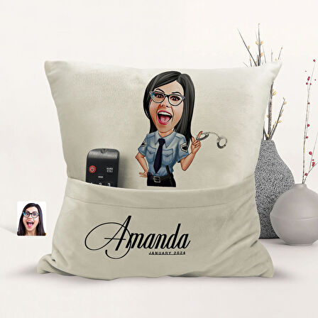 BK Gift Kişiye Özel Polis Karikatür Tasarımlı Organizer Kumanda ve Atıştırmalık Cepli Sarı Kırlent Y