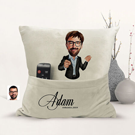 BK Gift Kişiye Özel Erkek Karikatür Tasarımlı Organizer Kumanda ve Atıştırmalık Cepli Sarı Kırlent Y