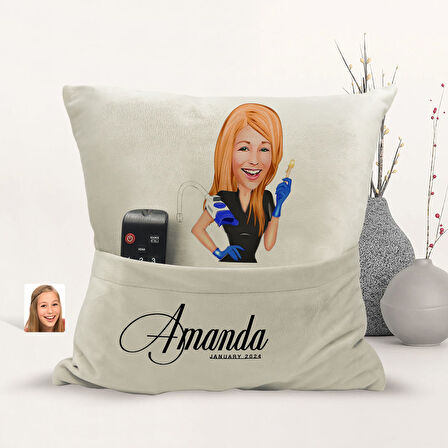 BK Gift Kişiye Özel Güzellik Uzmanı Karikatür Tasarımlı Organizer Kumanda ve Atıştırmalık Cepli Sarı