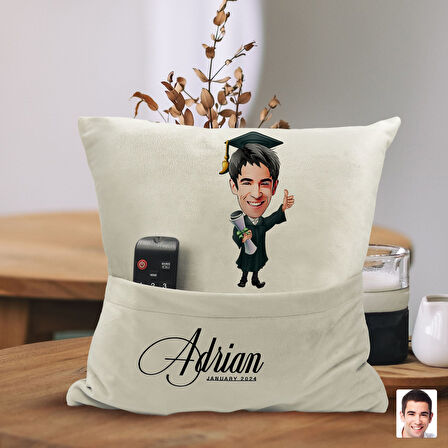 BK Gift Kişiye Özel Mezun Karikatür Tasarımlı Organizer Kumanda ve Atıştırmalık Cepli Sarı Kırlent Y