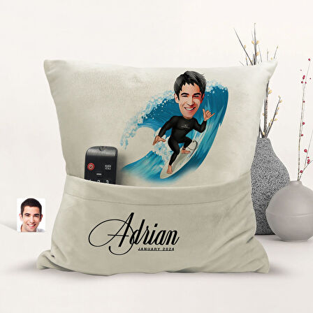 BK Gift Kişiye Özel Sörfçü Karikatür Tasarımlı Organizer Kumanda ve Atıştırmalık Cepli Sarı Kırlent 