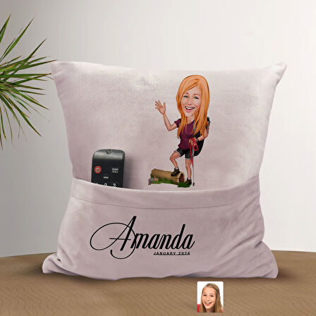 BK Gift Kişiye Özel Gezgin Karikatür Tasarımlı Organizer Kumanda ve Atıştırmalık Cepli Pembe Kırlent