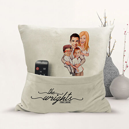 BK Gift Kişiye Özel Aile Karikatür Tasarımlı Organizer Kumanda ve Atıştırmalık Cepli Sarı Kırlent Ya