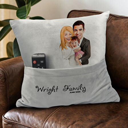 BK Gift Kişiye Özel Aile Karikatür Tasarımlı Organizer Kumanda ve Atıştırmalık Cepli Gri Kırlent Yas