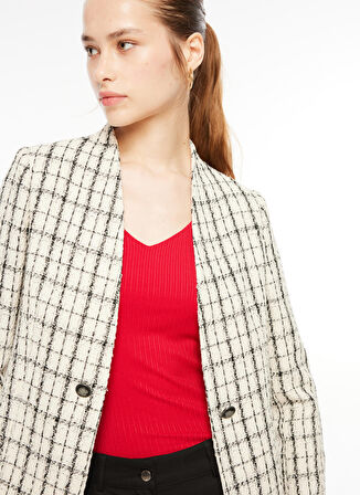 Selen Standart Ekru Kadın Ceket 23KSL1260