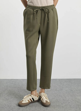 Selen Normal Bel Standart Haki Kadın Pantolon 25KSL5450