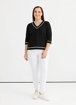Selen V Yaka Düz Siyah Kadın Bluz 25YSL8078-BB