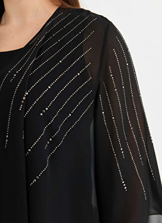 Selen O Yaka Taşlı Siyah Kadın Bluz 25YSL8099
