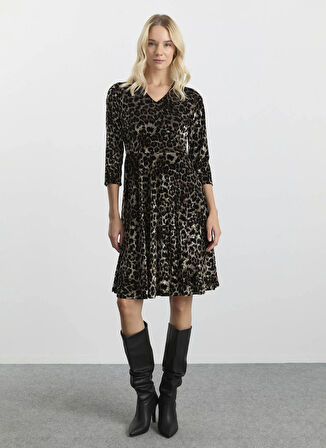 Selen V Yaka Leopar Desenli Siyah Standart Kadın Elbise 25KSL7701