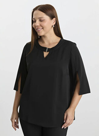 Selen O Yaka Düz Siyah Kadın Bluz 25KSL8204