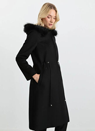 Selen Siyah Kadın Kaban 25KSL9528