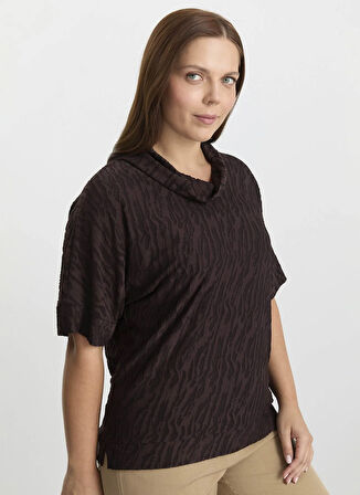 Selen Degaje Yaka Baskılı Kahve Kadın Bluz 25KSL8216