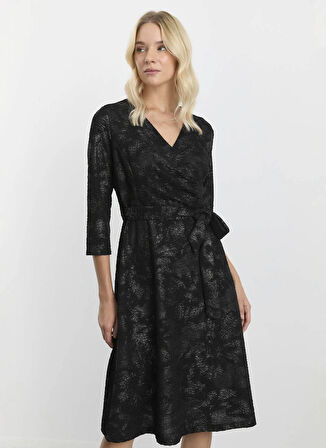 Selen Kruvaze Yaka Simli Siyah Standart Kadın Elbise 25KSL7705