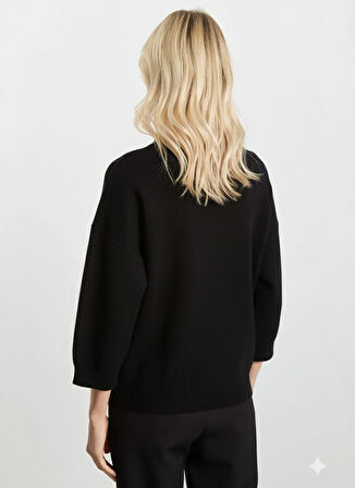 Selen Dik Yaka Düz Siyah Kadın Bluz 25KSL8215