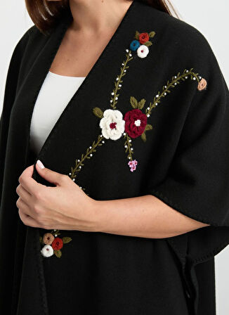 Selen Siyah Kadın Panço 25KSL4167