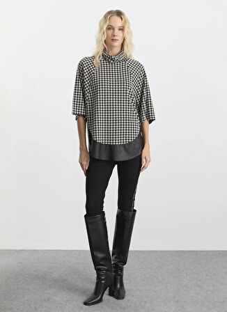 Selen Degaje Yaka Kaz Ayağı Desenli Siyah Kadın Bluz 25KSL8228