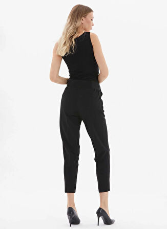 Selen Normal Bel Standart Siyah Kadın Pantolon 25KSL5482