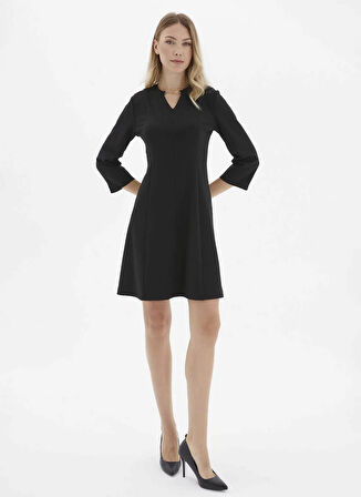 Selen V Yaka Düz Siyah Standart Kadın Elbise 25KSL7714