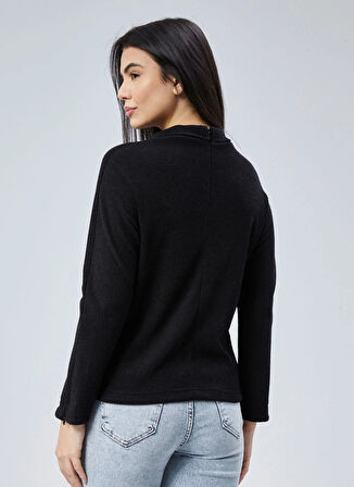 Selen V Yaka Düz Siyah Kadın Bluz 25KSL8251