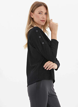 Selen Yuvarlak Yaka Çizgili Siyah Kadın Bluz 25KSL8259