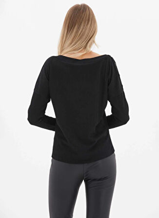 Selen Yuvarlak Yaka Çizgili Siyah Kadın Bluz 25KSL8259