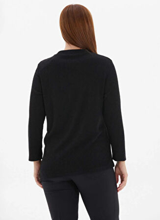 Selen Yuvarlak Yaka Düz Siyah Kadın Bluz 25KSL8257