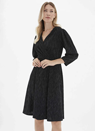 Selen Kruvaze Yaka Simli Siyah Standart Kadın Elbise 25KSL7717