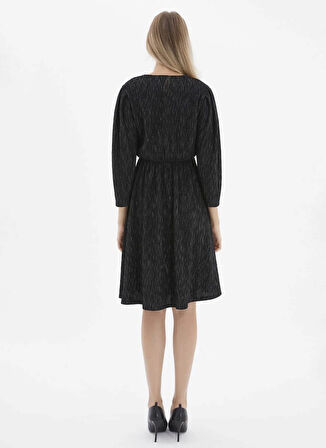 Selen Kruvaze Yaka Simli Siyah Standart Kadın Elbise 25KSL7717