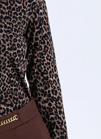 Selen Balıkçı Yaka Leopar Desenli Kahve Kadın Bluz 25KSL8271